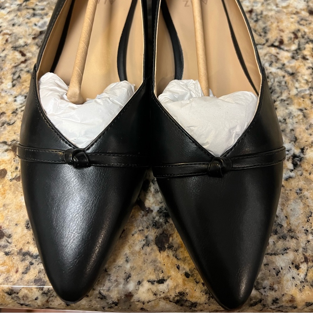 Naturalizer Flats